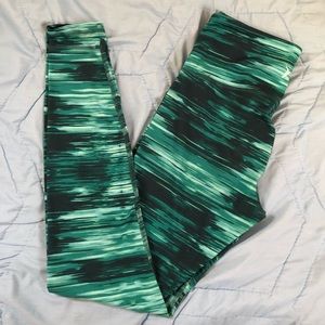 2 pairs of old navy athletic tights size M